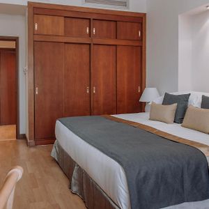 One Bedroom Apartment